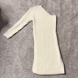 Elegant Cream Ribbed Knit Sweater